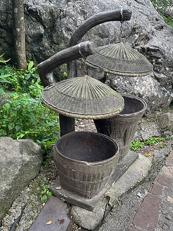 Litter Bins? Zhangjiajie National Forest Park