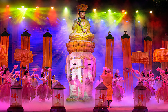 Emeishan Cultural Theatre Show IX