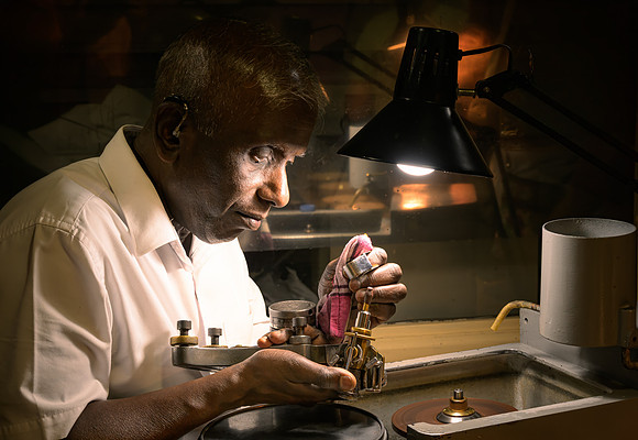 Gemstone Polishing – Kandy