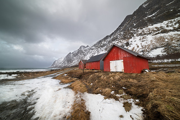 Red Huts, Ersfjord Beach