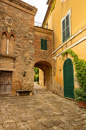 Lucignano d'Asso