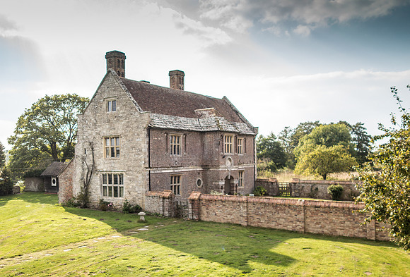 "Wellbridge Manor"