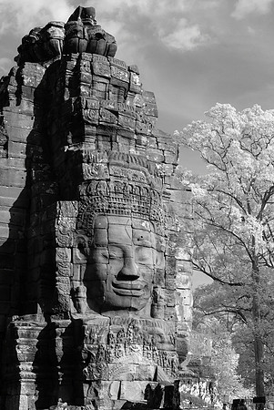 Bayon Face, Infrared