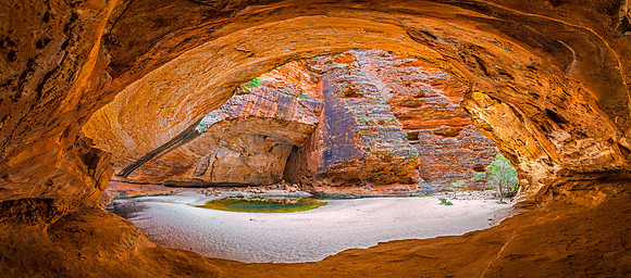 "Cathedral Gorge"