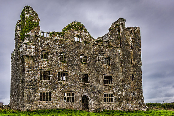 Leamaneagh Castle