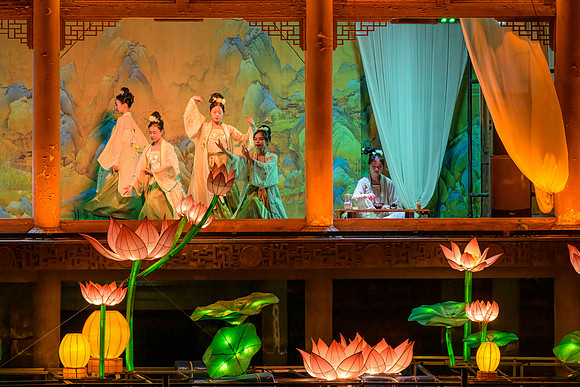 Chinese Theatre, Rivers Cruise, Guilin