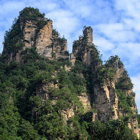 Zhangjiajie National Forest Park – Ten-Li Gallery  X