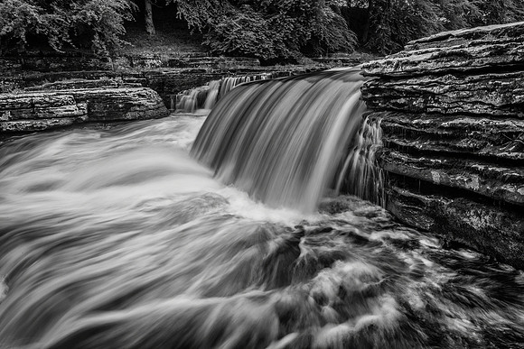 Aysgarth Falls II (Mono)