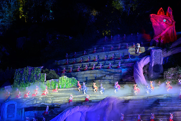 Tianmen Mountain Foxy Lady Stage Show, Zhiangjiajie V