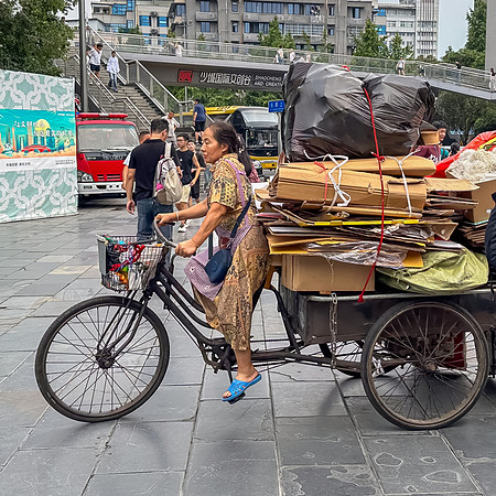 Cleaning Up, Kuangzhai Alley