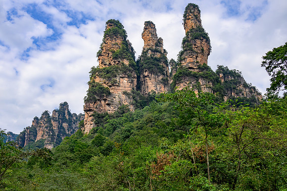 Zhangjiajie National Forest Park – Ten-Li Gallery  IV