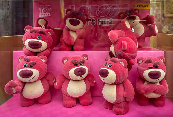 Lotso It's Me 2, Kuangzhai Alley